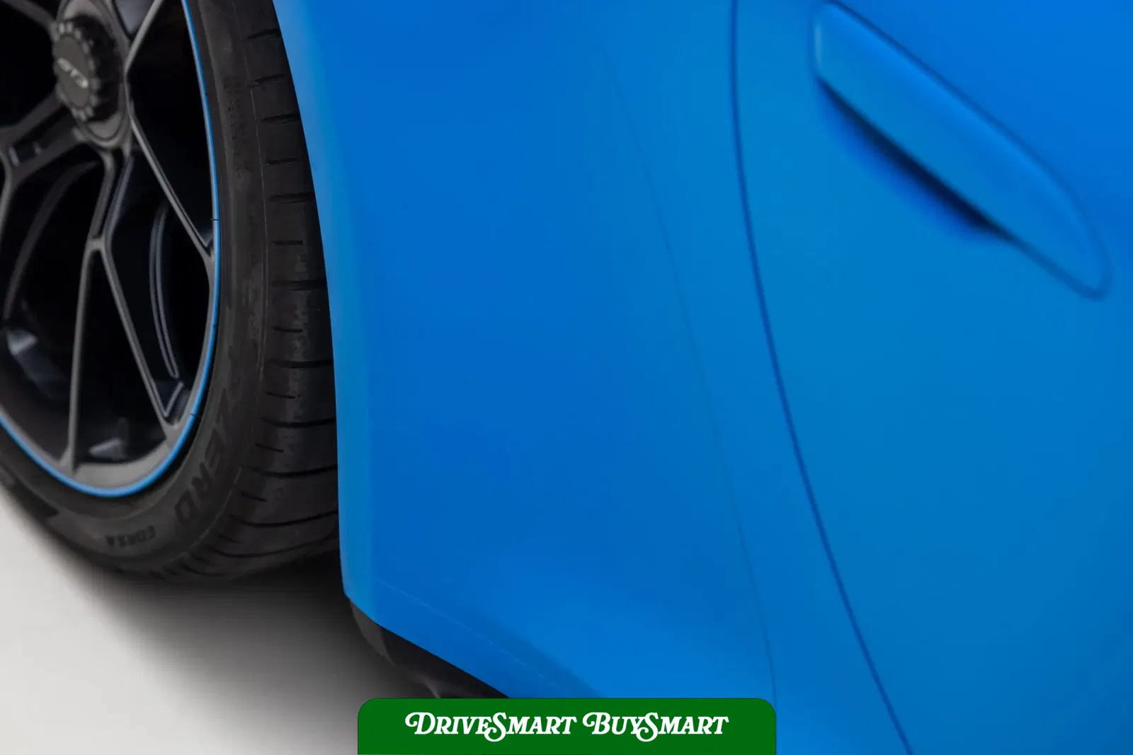 Mexico Blue 2022 Porsche 911 GT3