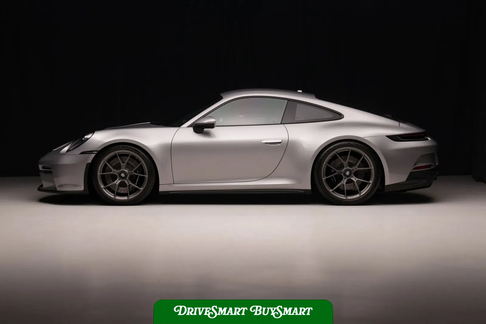 2022 Porsche 911 GT3 Touring 6-Speed