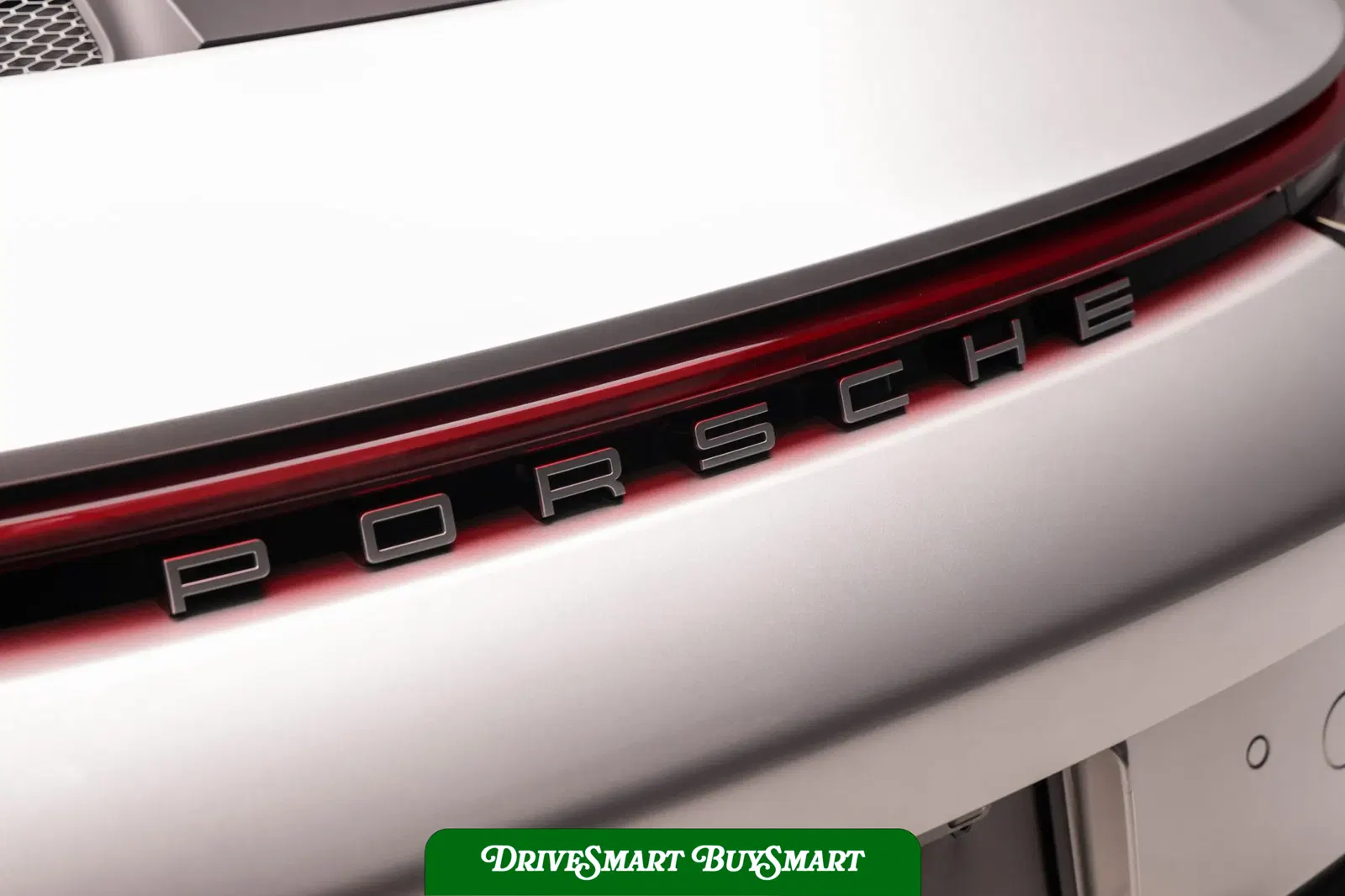 2022 Porsche 911 GT3 Touring 6-Speed