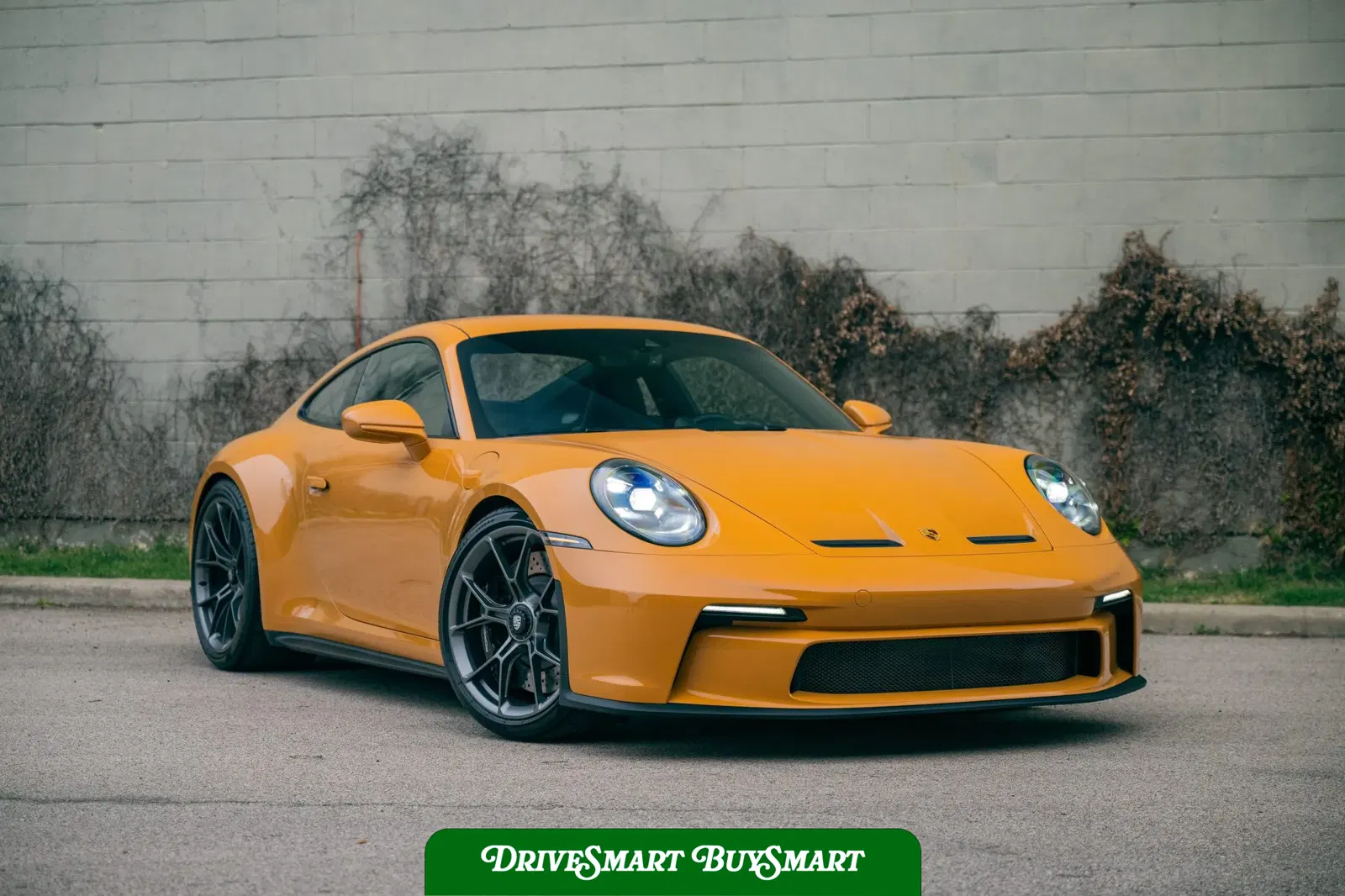 Bahama Yellow 2022 Porsche 911 GT3 Touring 6-Speed