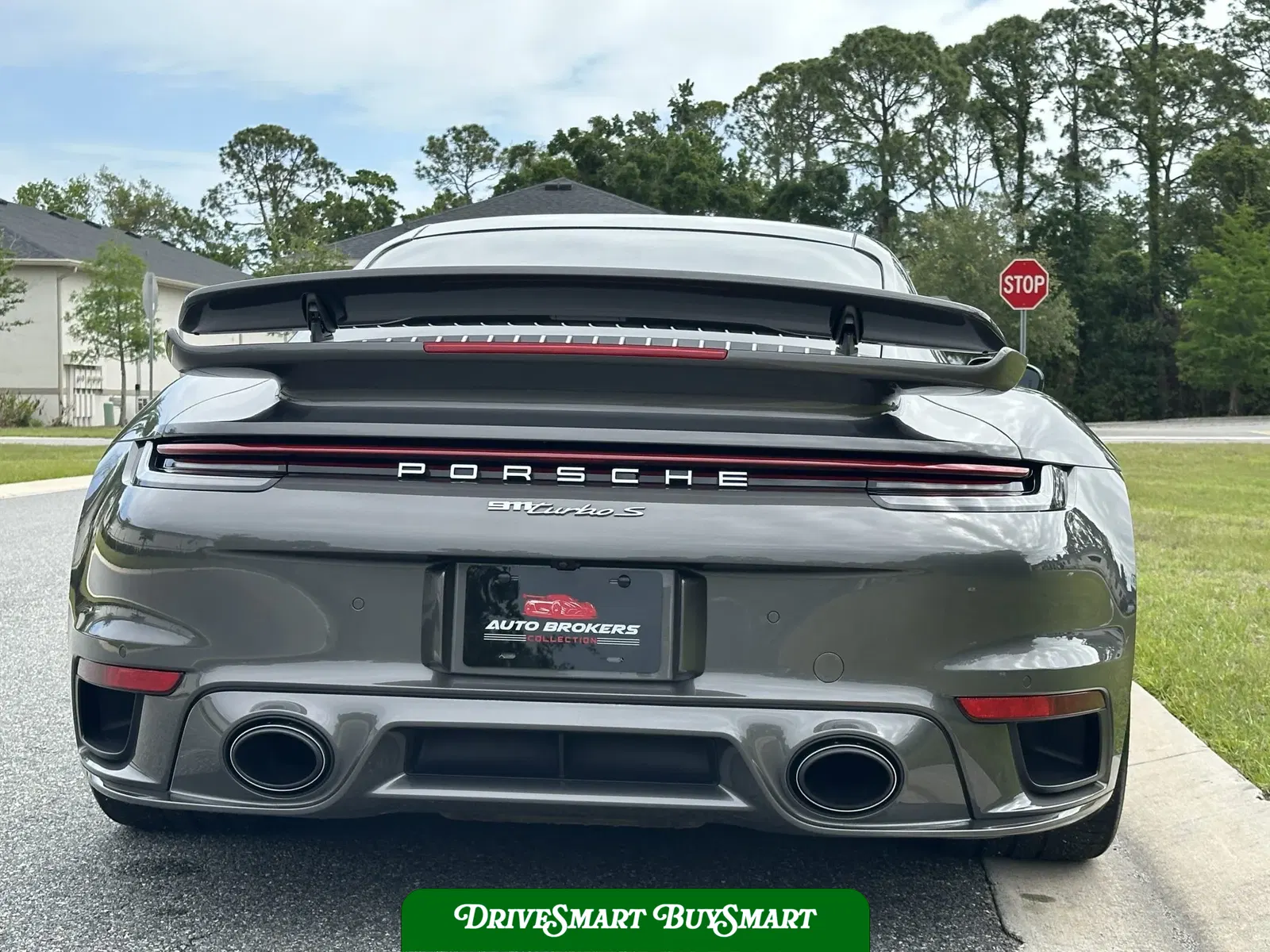 2022 Porsche 911 Turbo S Coupe Lightweight Package