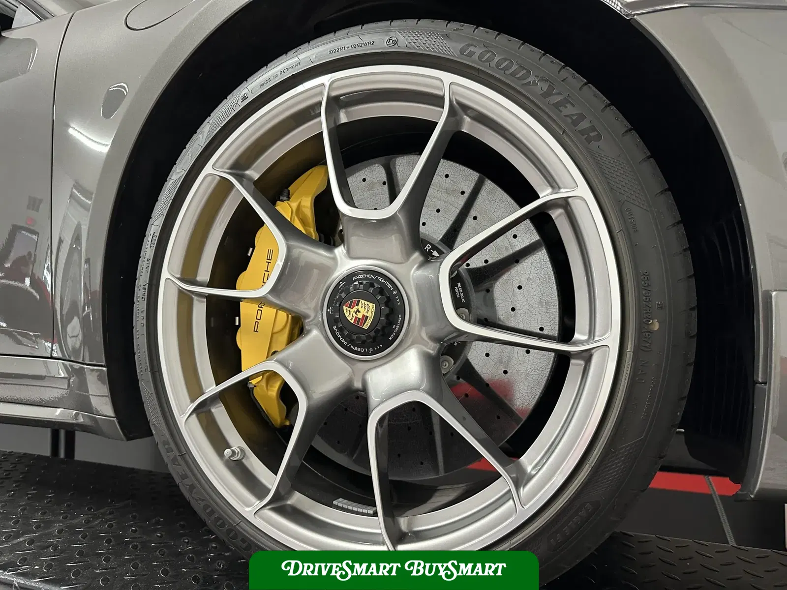 2022 Porsche 911 Turbo S Coupe Lightweight Package