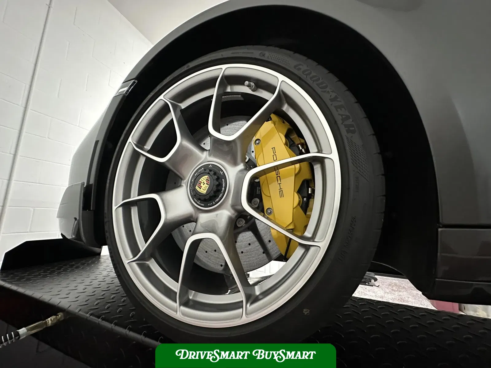2022 Porsche 911 Turbo S Coupe Lightweight Package