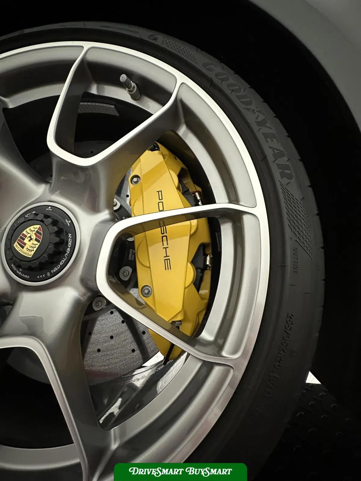 2022 Porsche 911 Turbo S Coupe Lightweight Package
