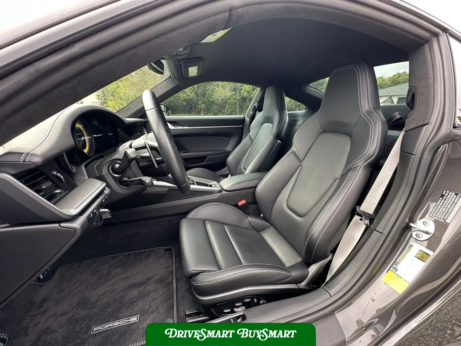2022 Porsche 911 Turbo S Coupe Lightweight Package