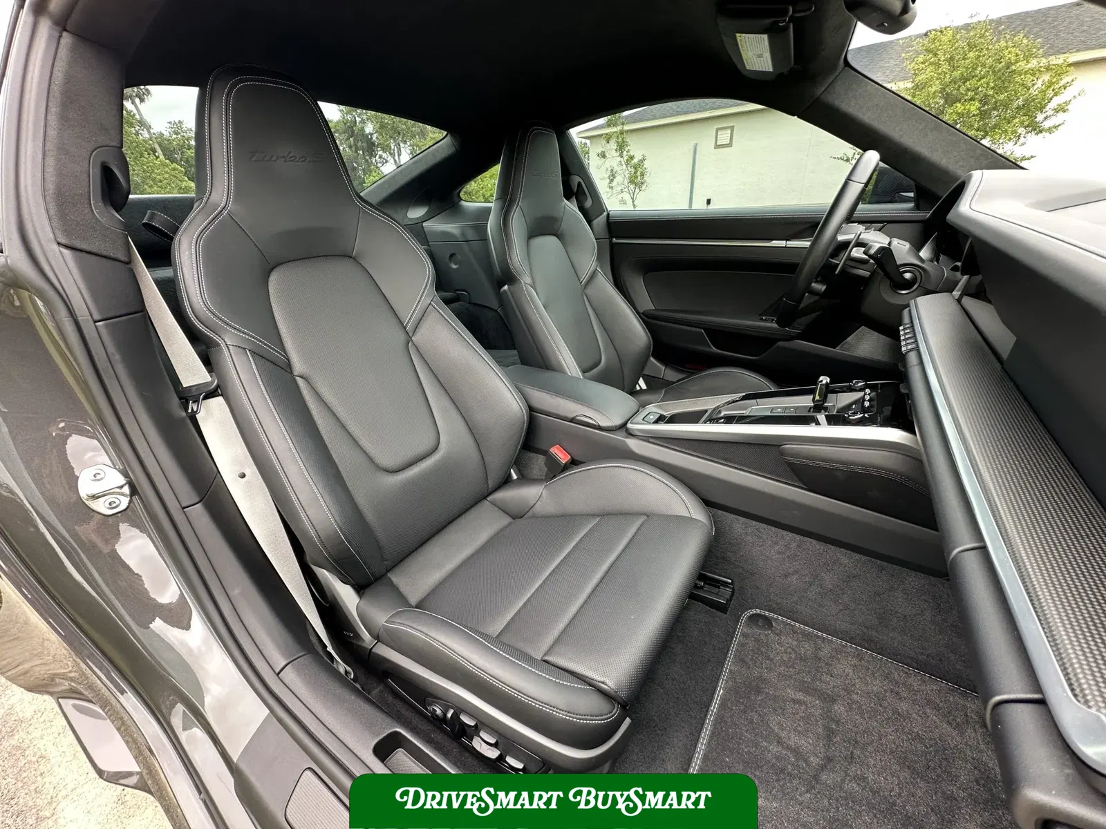 2022 Porsche 911 Turbo S Coupe Lightweight Package