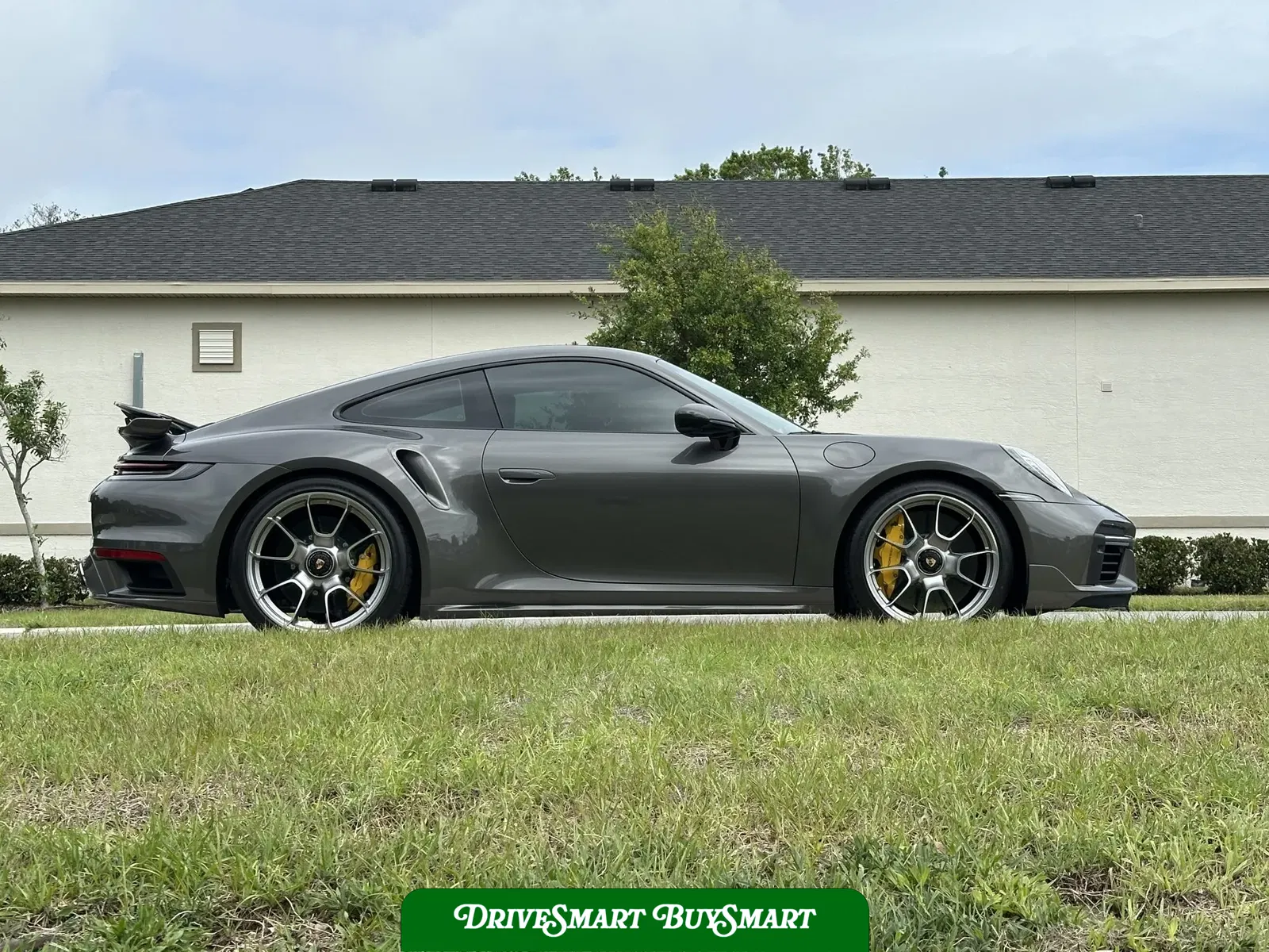 2022 Porsche 911 Turbo S Coupe Lightweight Package