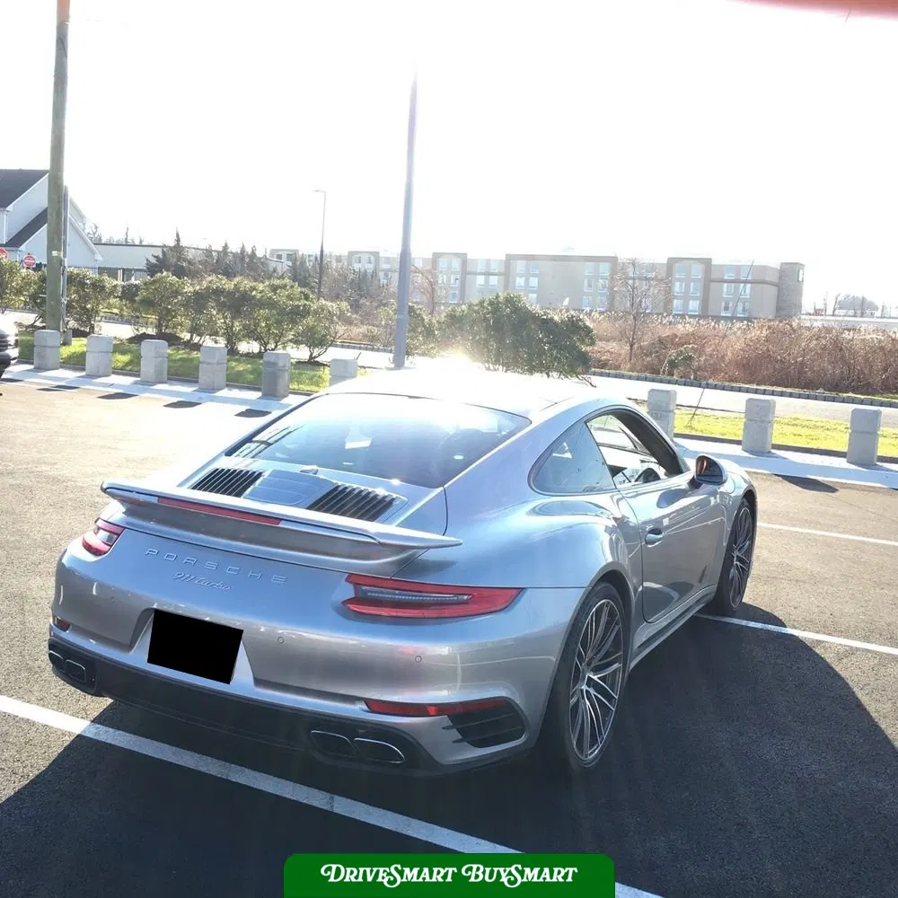 2017 Porsche 911 Carrera 4 Turbo S