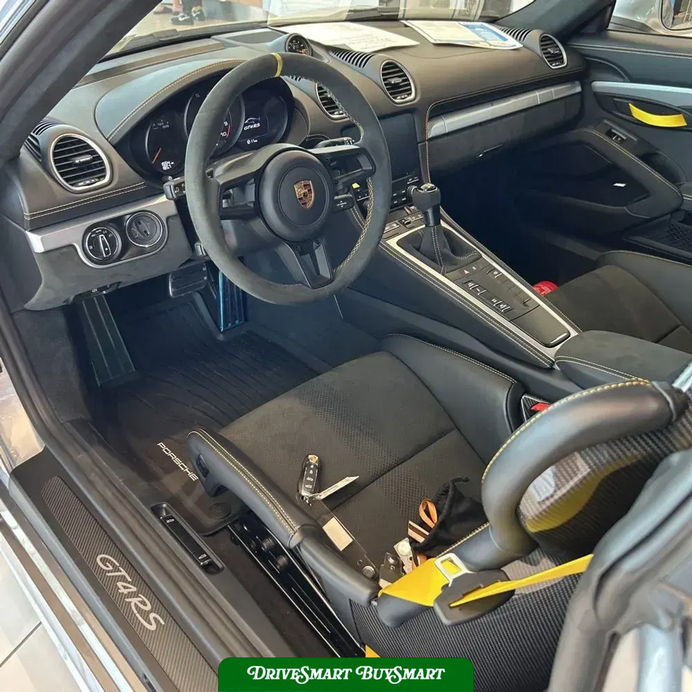 2023 Porsche 718 Cayman GT4 RS