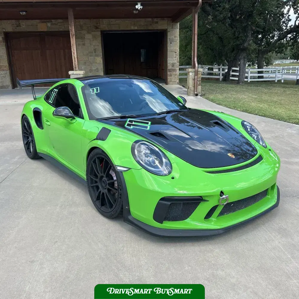 2019 Porsche 911 Carrera
