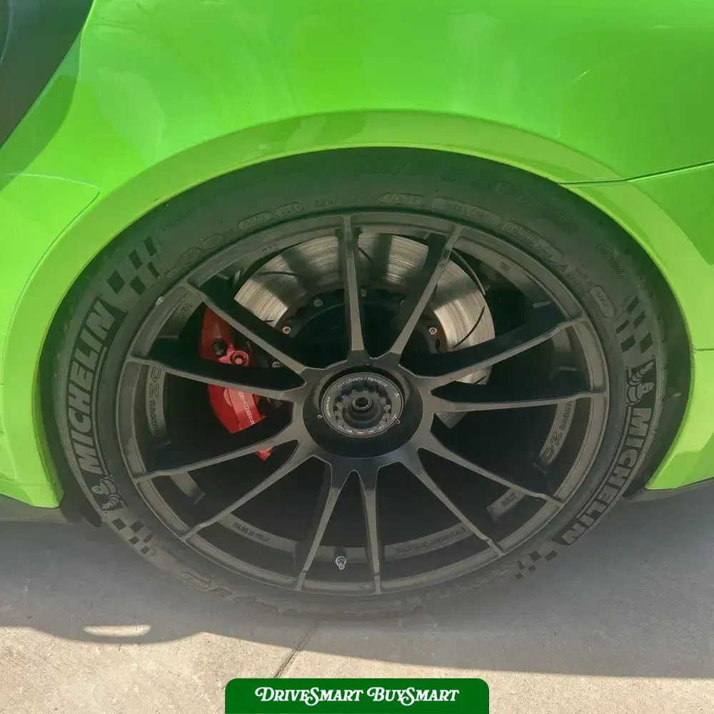 2019 Porsche 911 Carrera