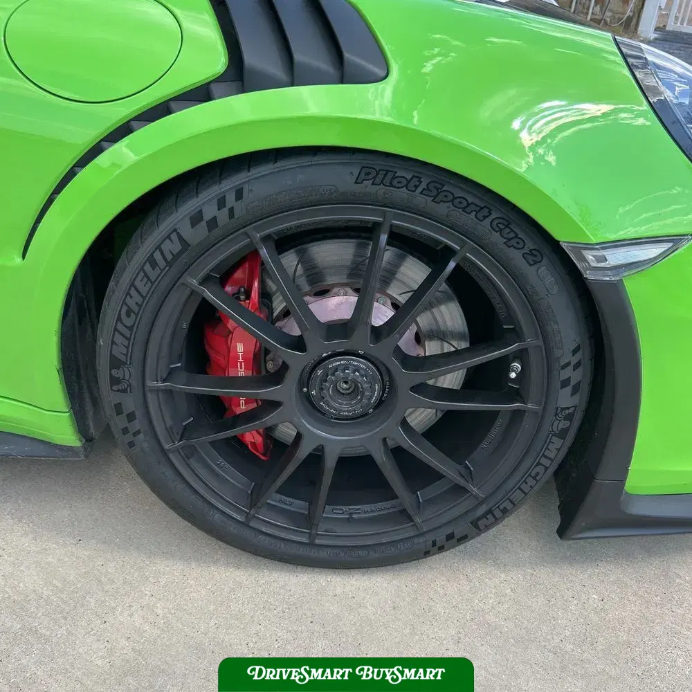 2019 Porsche 911 Carrera