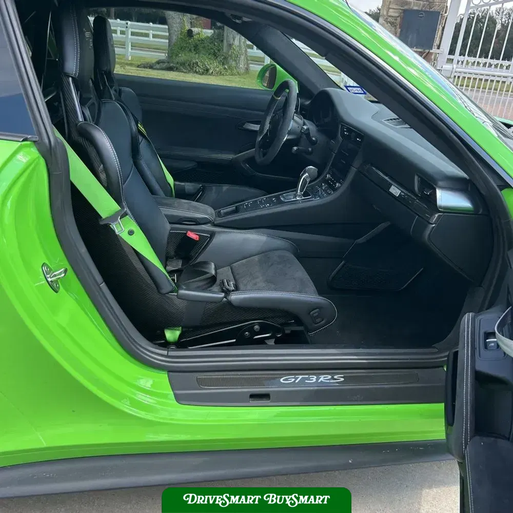 2019 Porsche 911 Carrera