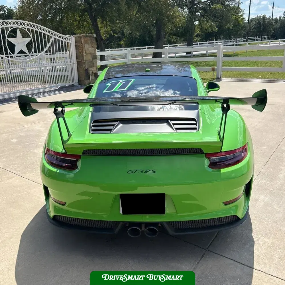 2019 Porsche 911 Carrera
