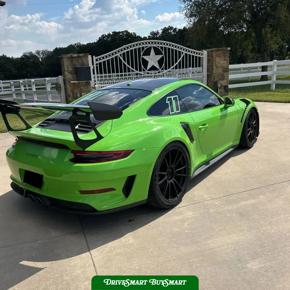 2019 Porsche 911 Carrera
