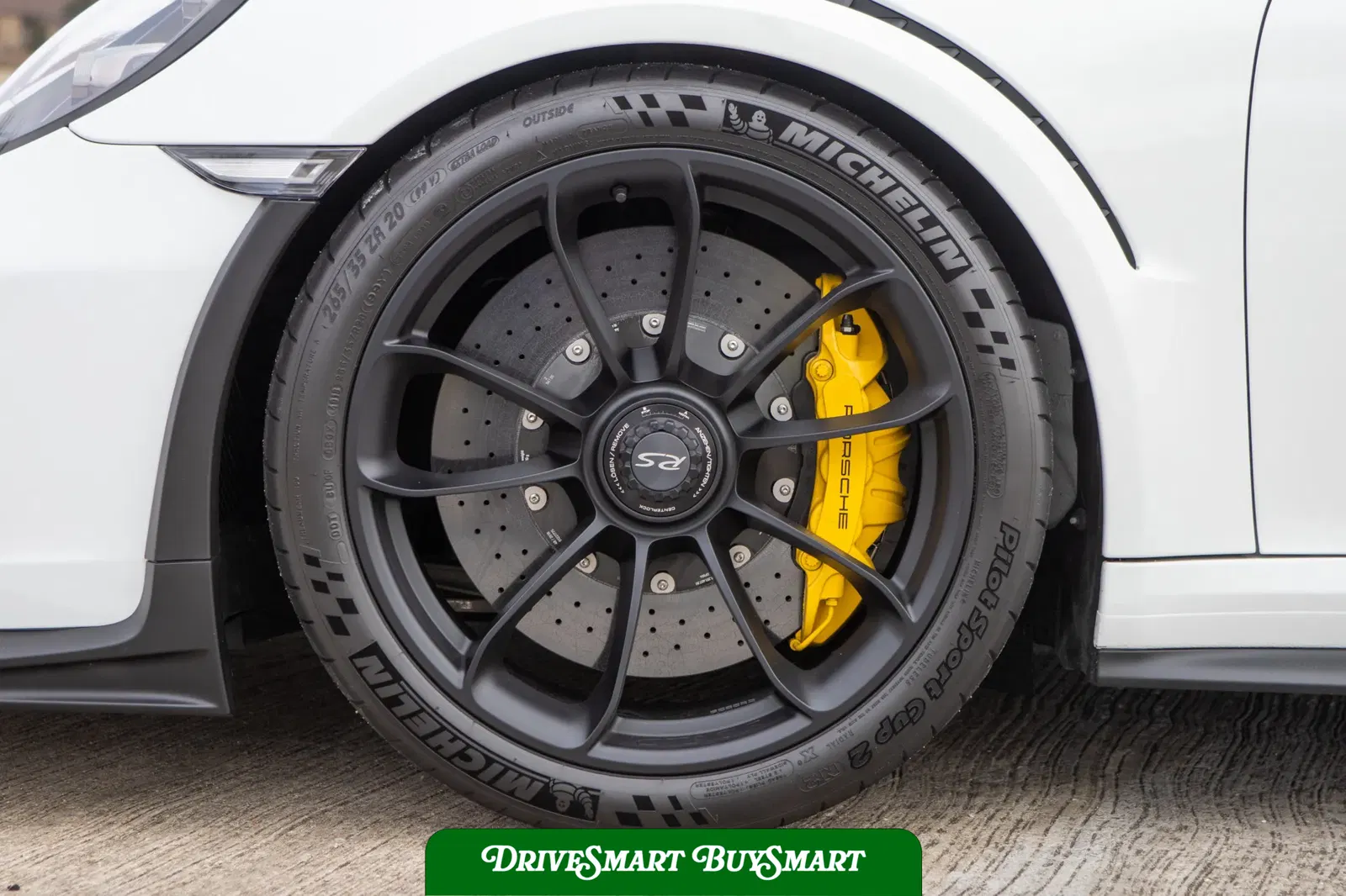 2019 Porsche 911 GT3 RS Weissach