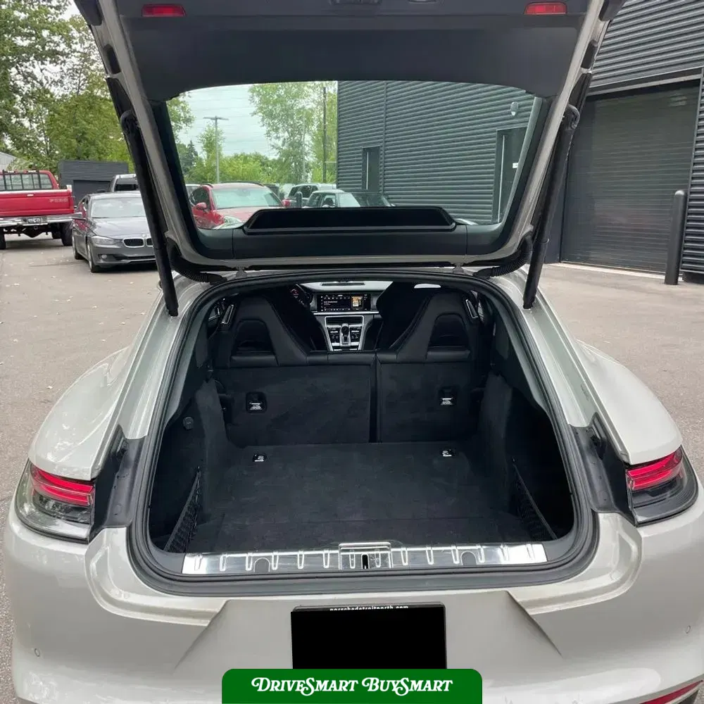 2022 Porsche Panamera GTS