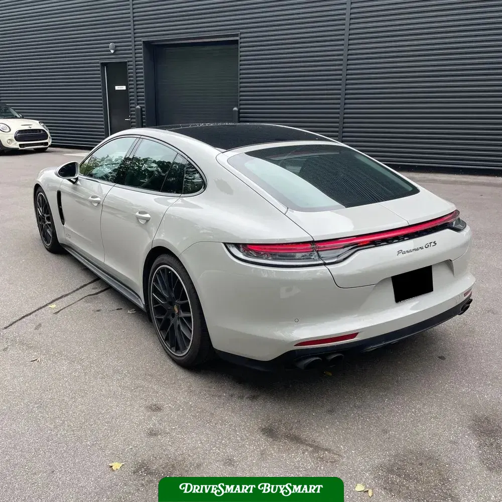 2022 Porsche Panamera GTS