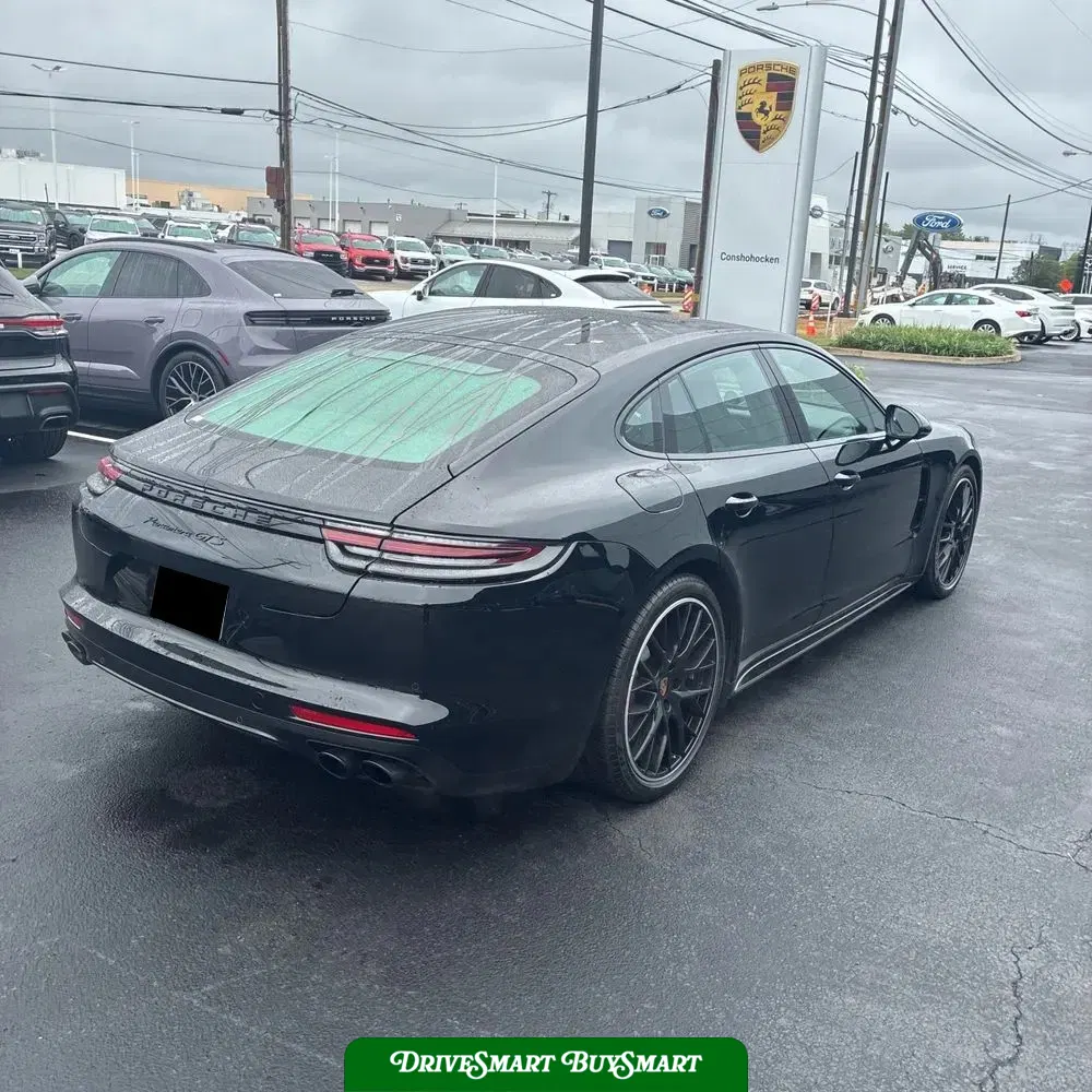 2019 Porsche Panamera GTS