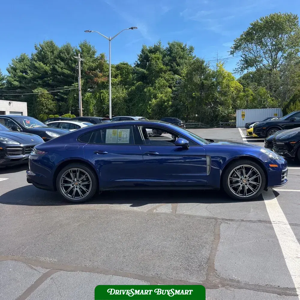 2023 Porsche Panamera 4