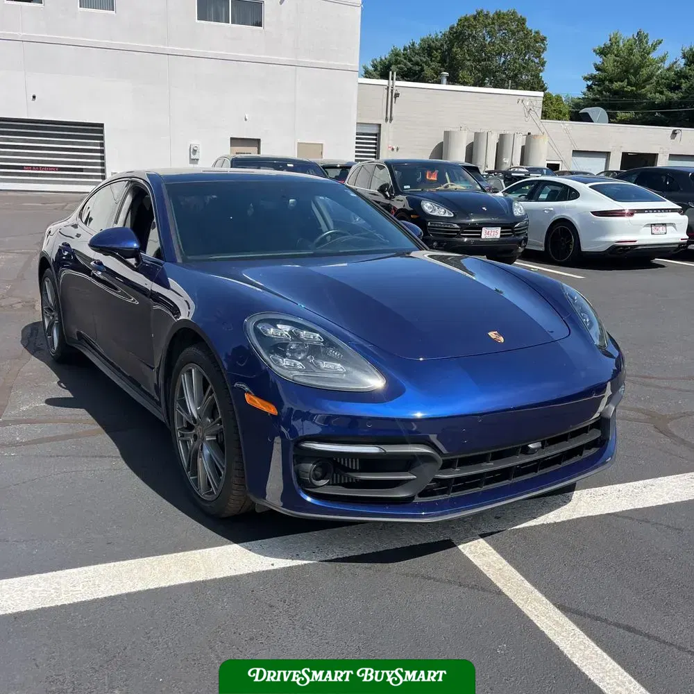 2023 Porsche Panamera 4