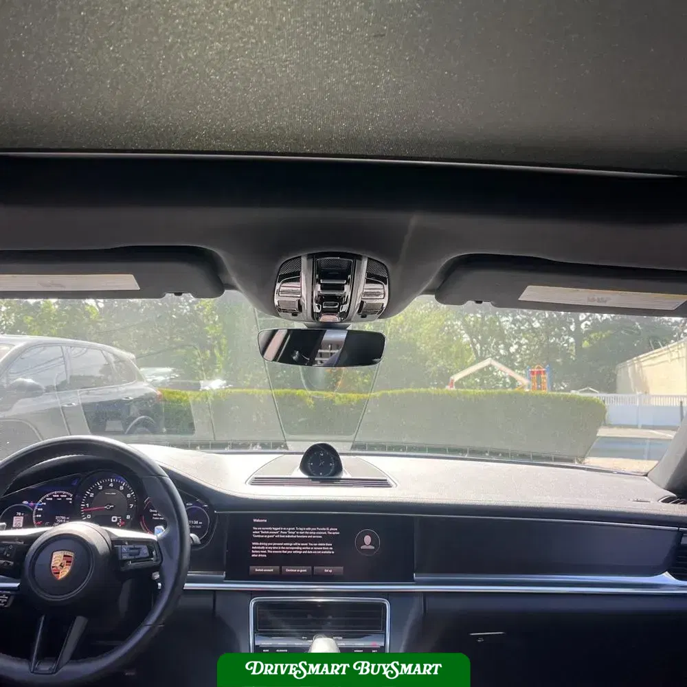2023 Porsche Panamera 4