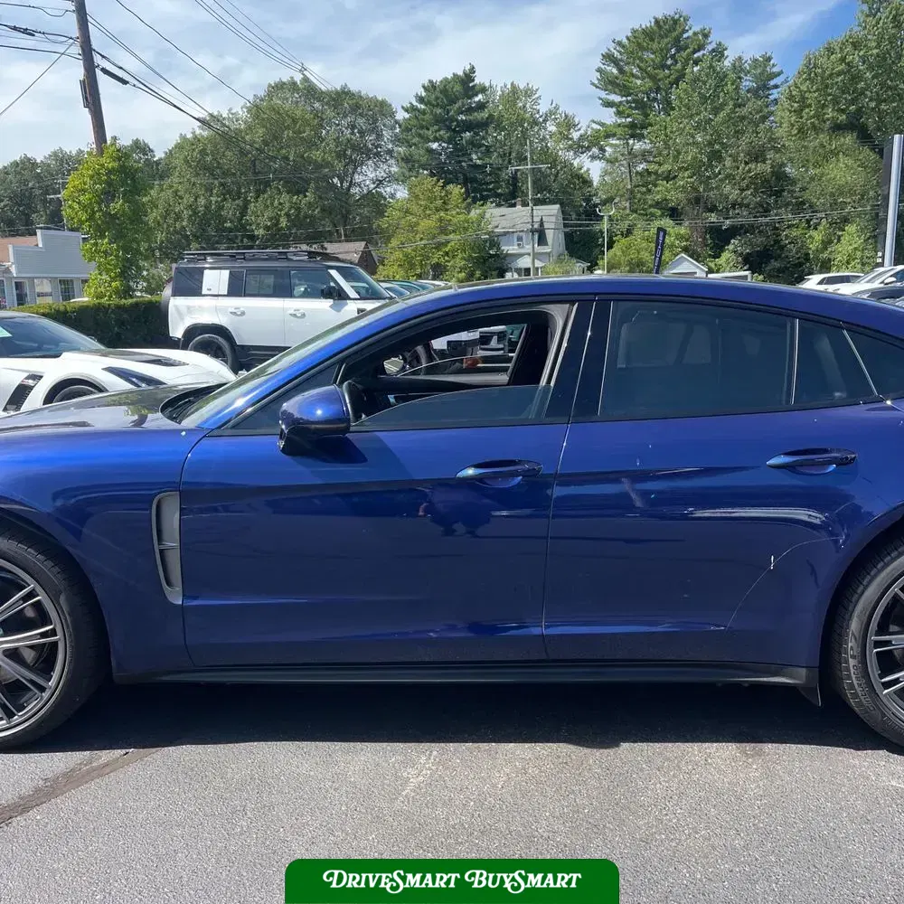 2023 Porsche Panamera 4