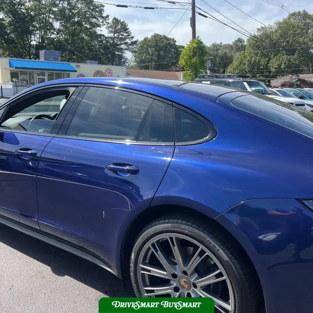 2023 Porsche Panamera 4