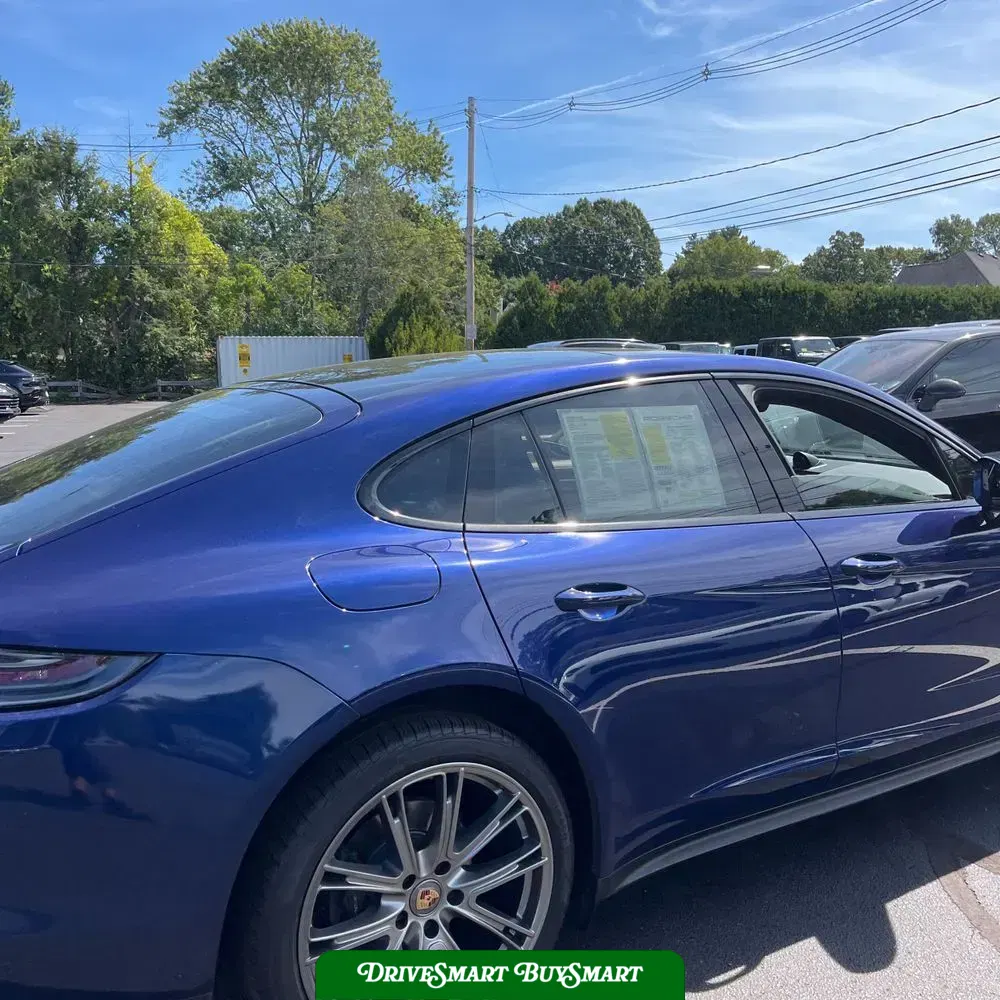 2023 Porsche Panamera 4