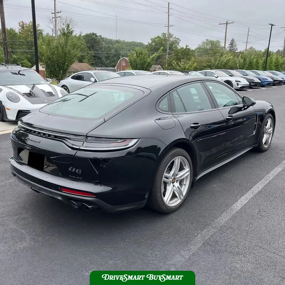 2022 Porsche Panamera 4