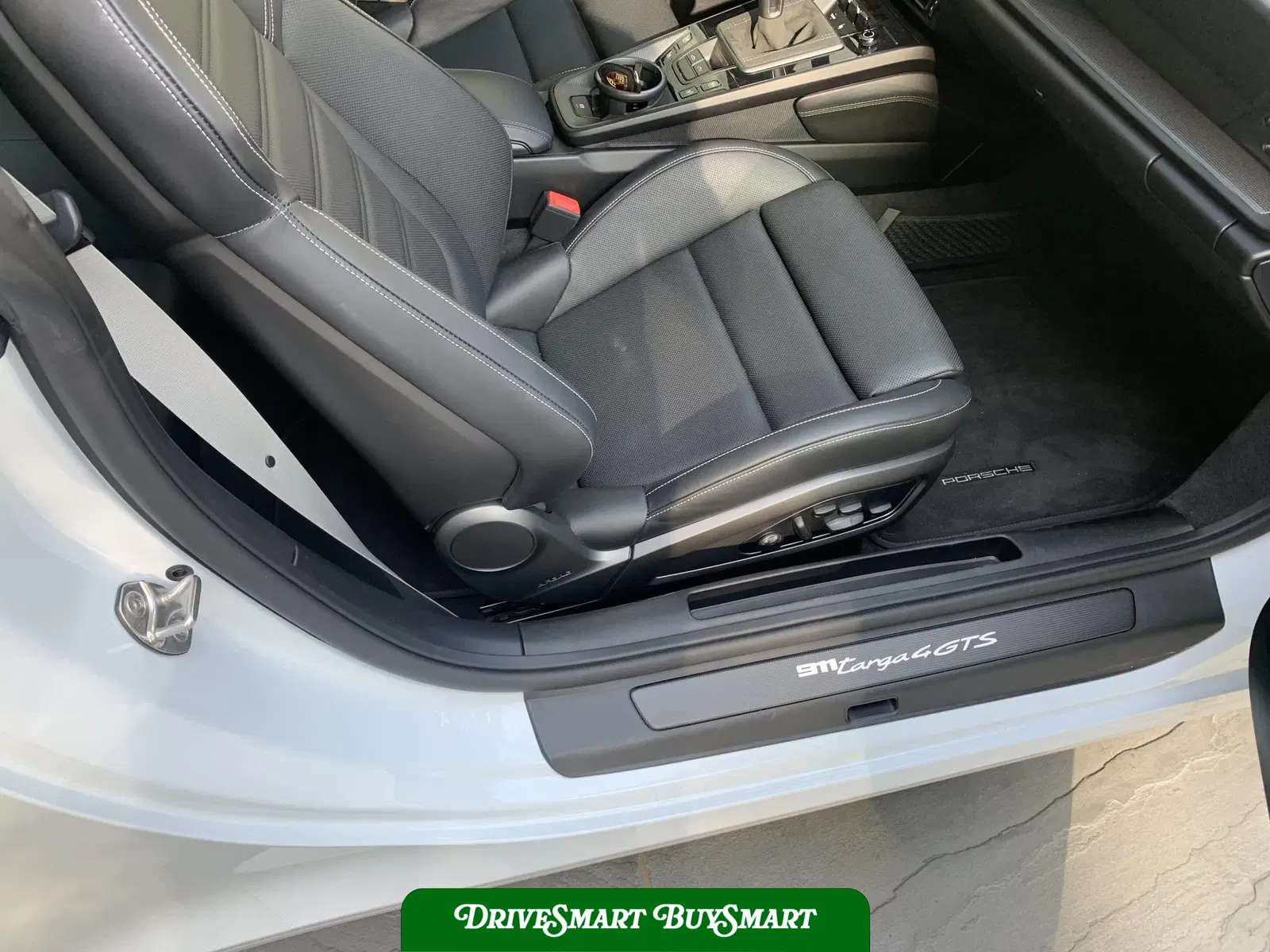 2022 Porsche 911 Targa 4 GTS 7-Speed
