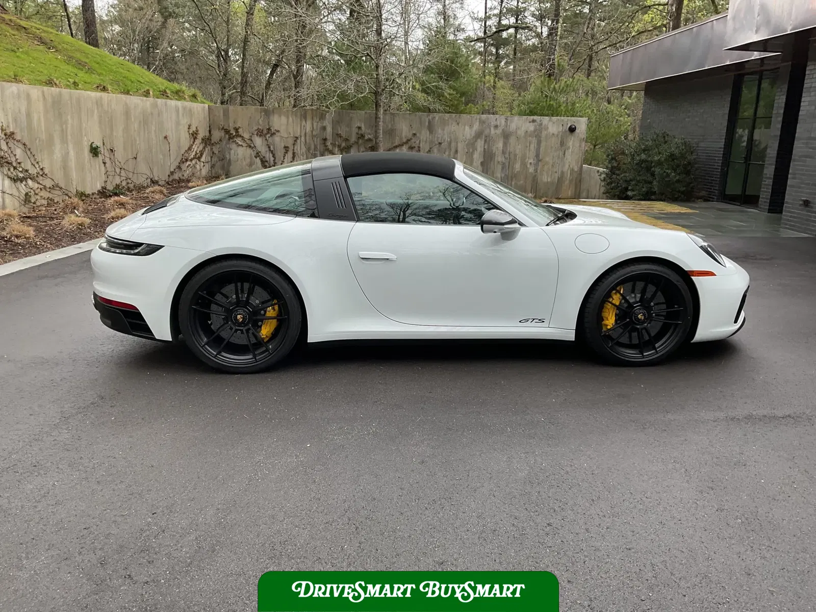 2022 Porsche 911 Targa 4 GTS 7-Speed