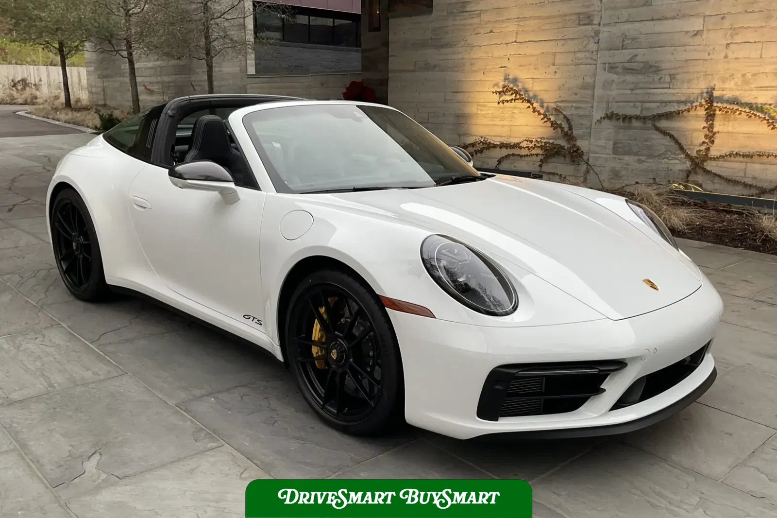2022 Porsche 911 Targa 4 GTS 7-Speed