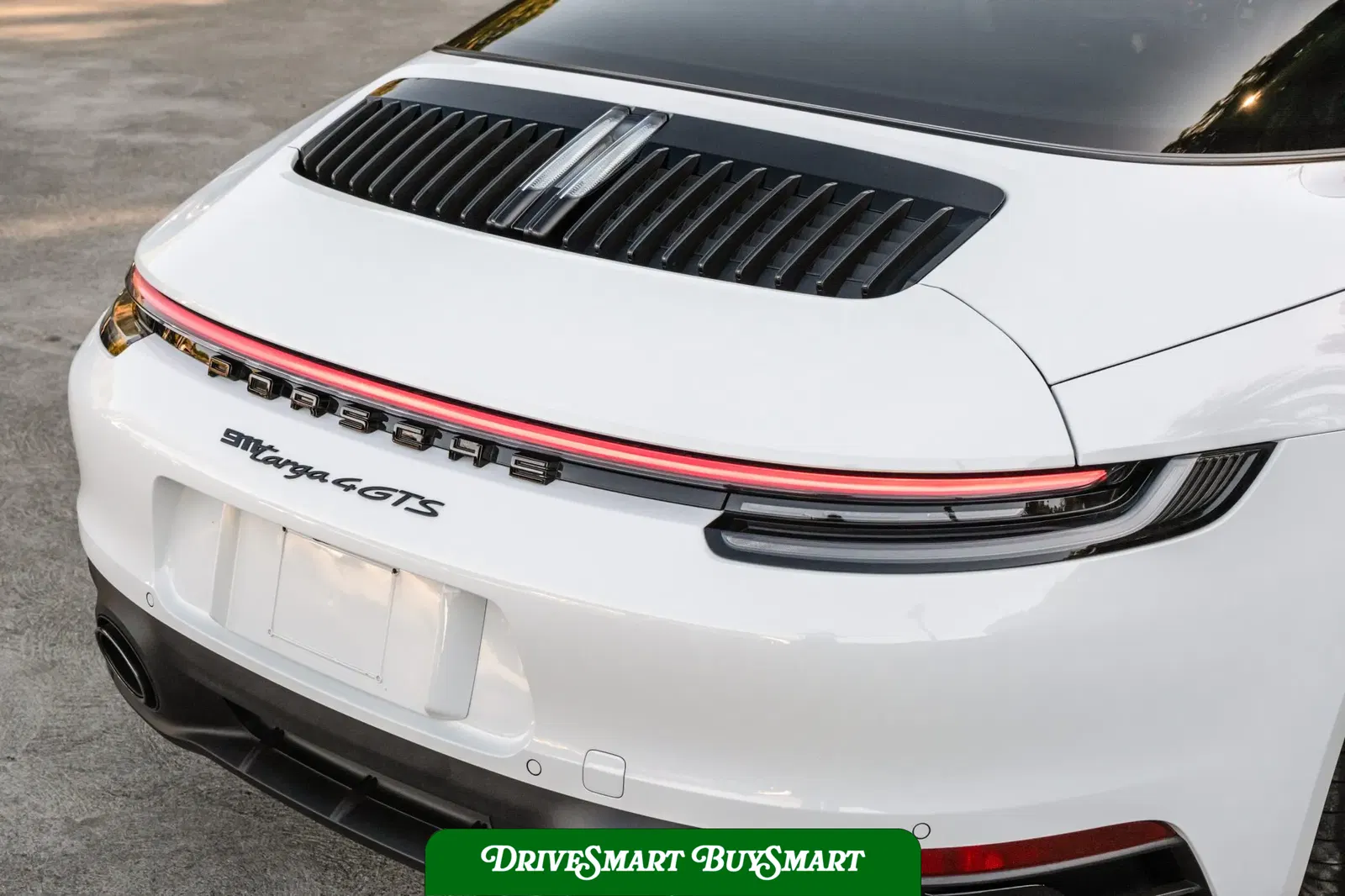 2022 Porsche 911 Targa 4 GTS 7-Speed