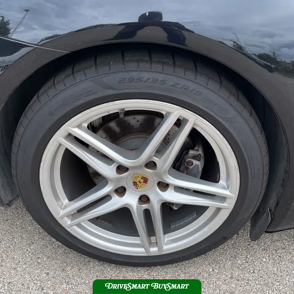 2017 Porsche 911 Carrera