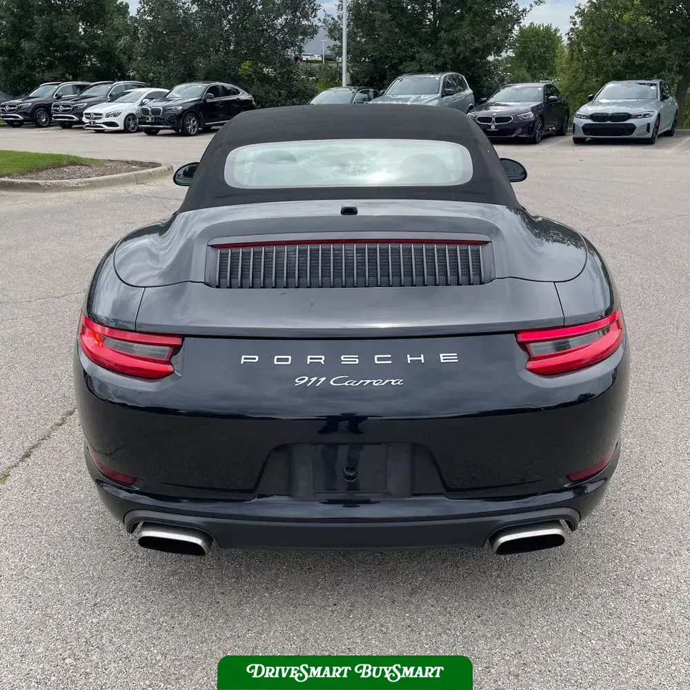 2017 Porsche 911 Carrera