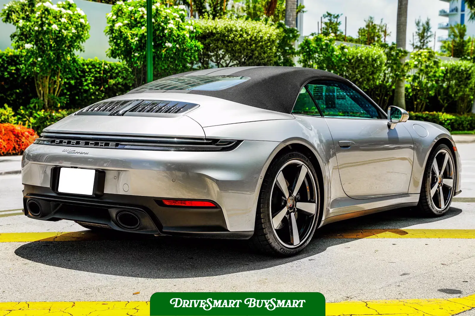 2025 Porsche 911 Carrera Cabriolet