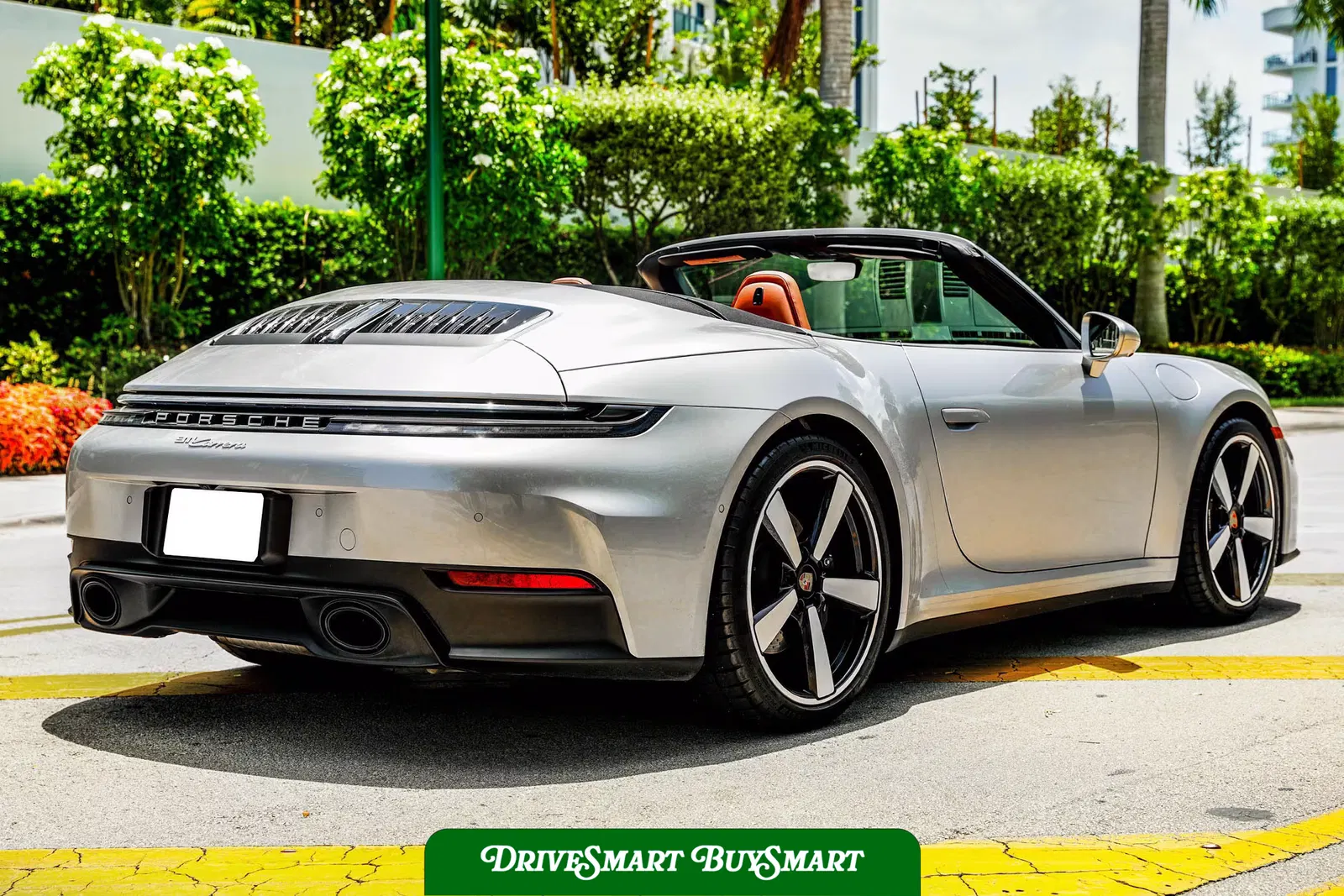 2025 Porsche 911 Carrera Cabriolet