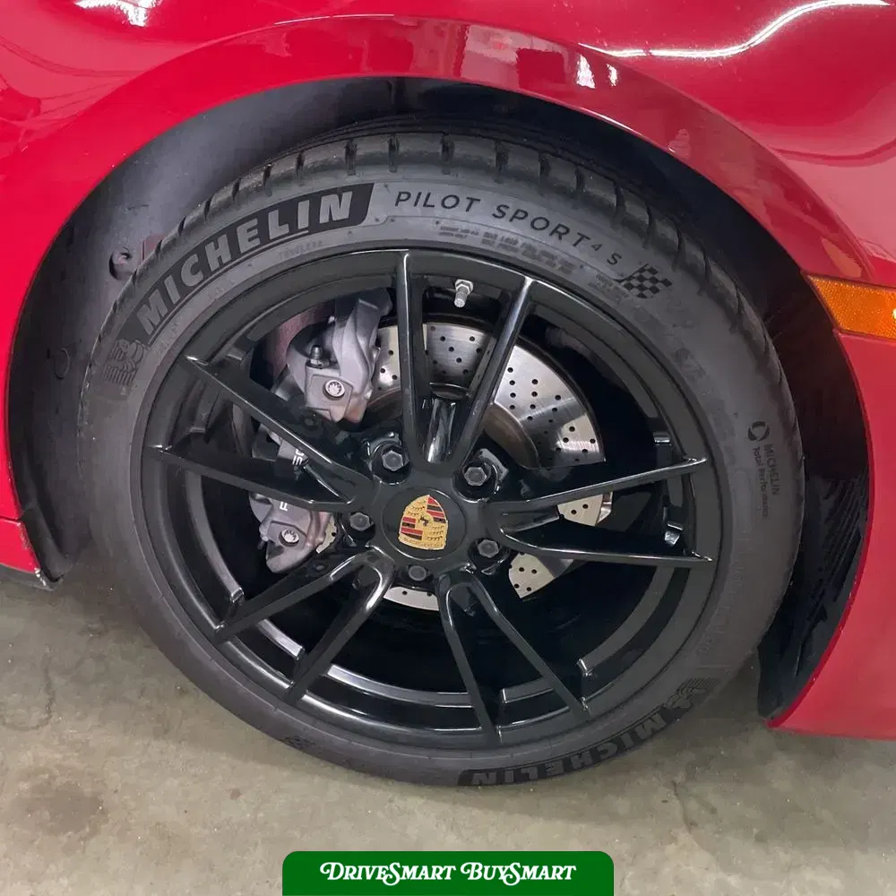 2021 Porsche 911 Carrera