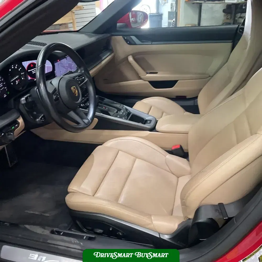 2021 Porsche 911 Carrera