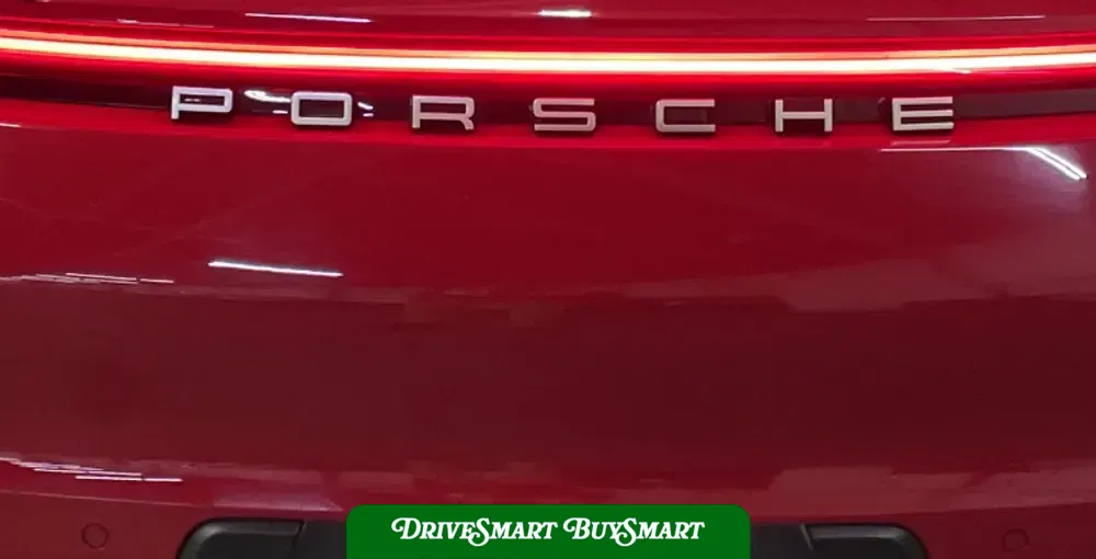 2021 Porsche 911 Carrera