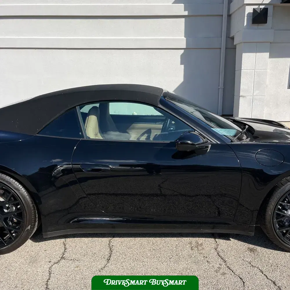 2022 Porsche 911 Carrera