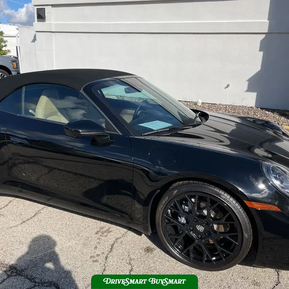 2022 Porsche 911 Carrera