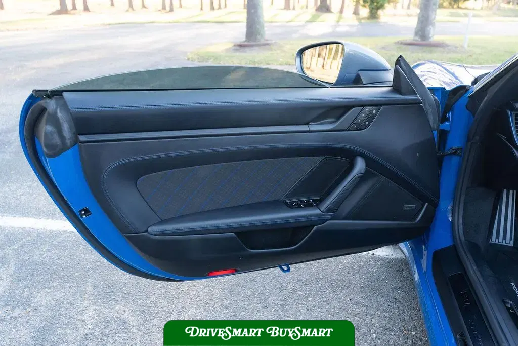 2026 Porsche 911 Carrera T Cabriolet