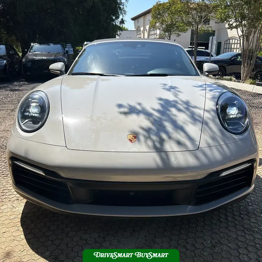 2021 Porsche 911 Carrera