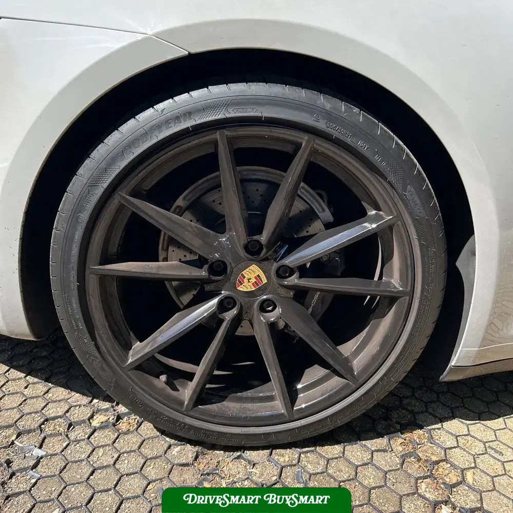 2021 Porsche 911 Carrera