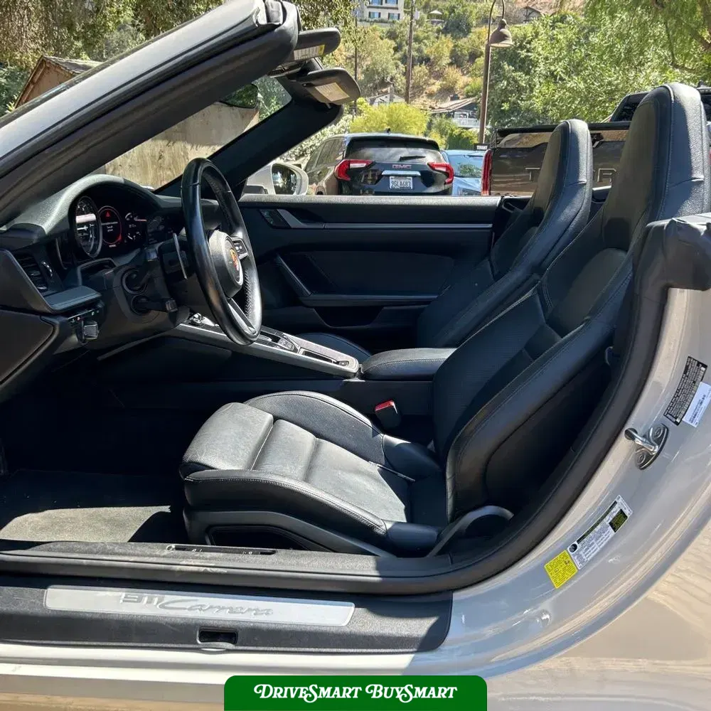 2021 Porsche 911 Carrera
