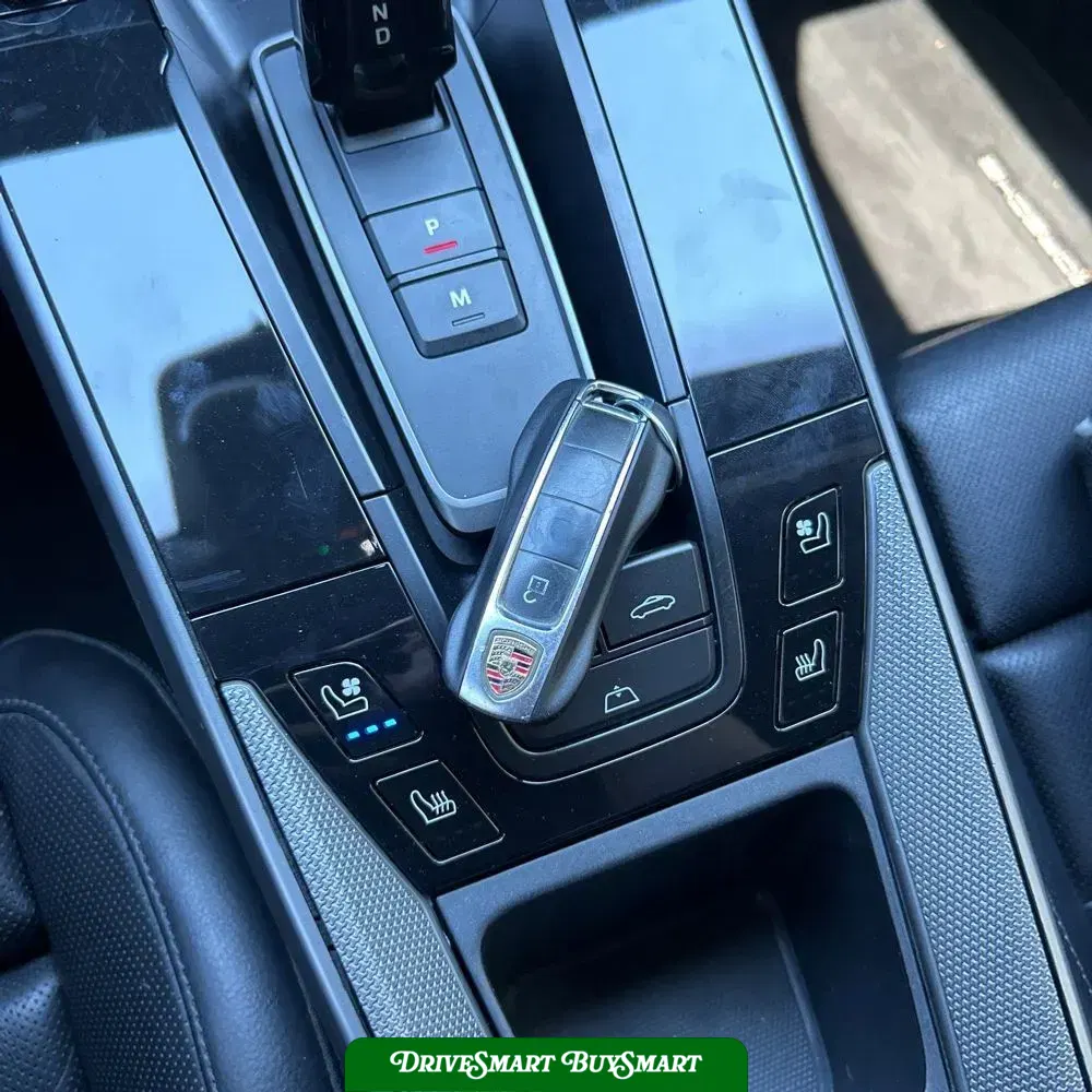 2021 Porsche 911 Carrera