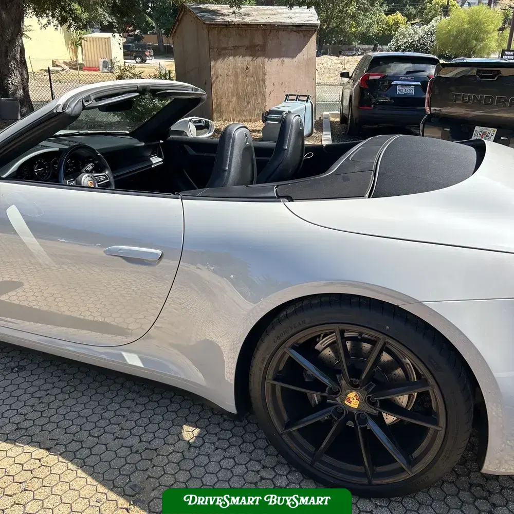 2021 Porsche 911 Carrera