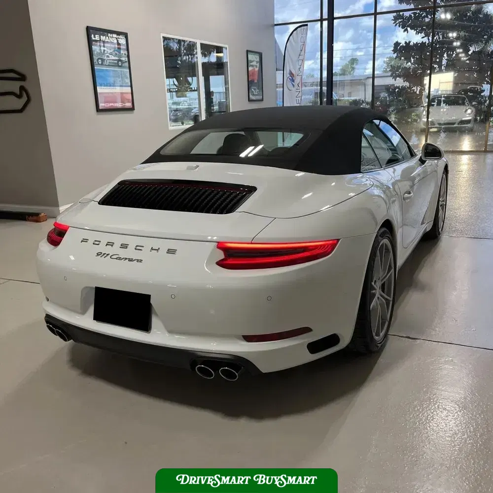 2018 Porsche 911 Carrera